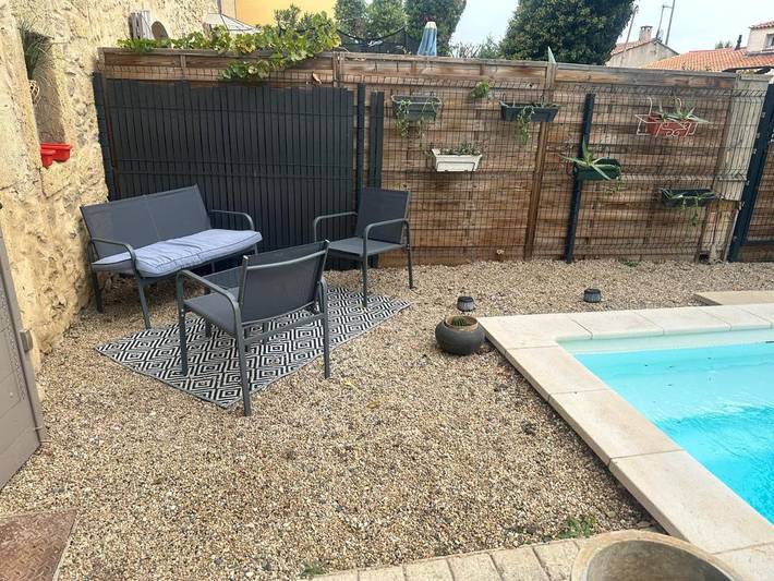 Location de vacances pour 2 personnes, avec jardin ainsi que terrasse et piscine à Pélissanne - 4
