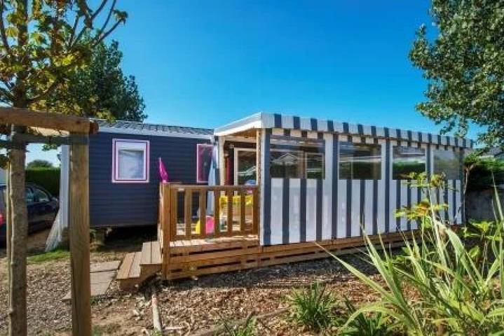 Camping pour 8 personnes, avec sauna ainsi que bassin pour enfant et jacuzzi aux Les Sables-d'Olonne - 3