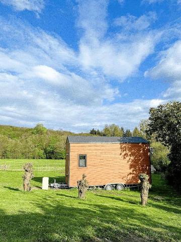 Tente pour 4 personnes, avec vue et jardin dans Orne