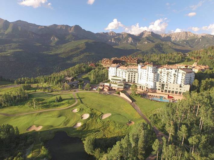 Ferienanlage für 4 Personen, mit Pool und Sauna sowie Terrasse und Whirlpool, mit Haustier in Colorado