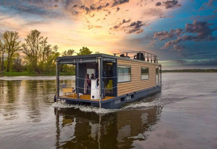 Boot für 6 Personen, mit Ausblick und Seeblick sowie Terrasse in Polen