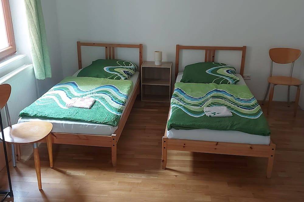 Ganze Wohnung, Ferienhaus Kastanienblick direkt an der Mosel in Burg Eltz, Moselkern