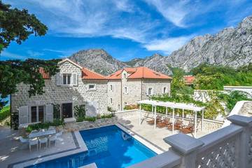 Villa voor 16 Personen in Montenegro, Afbeelding 1