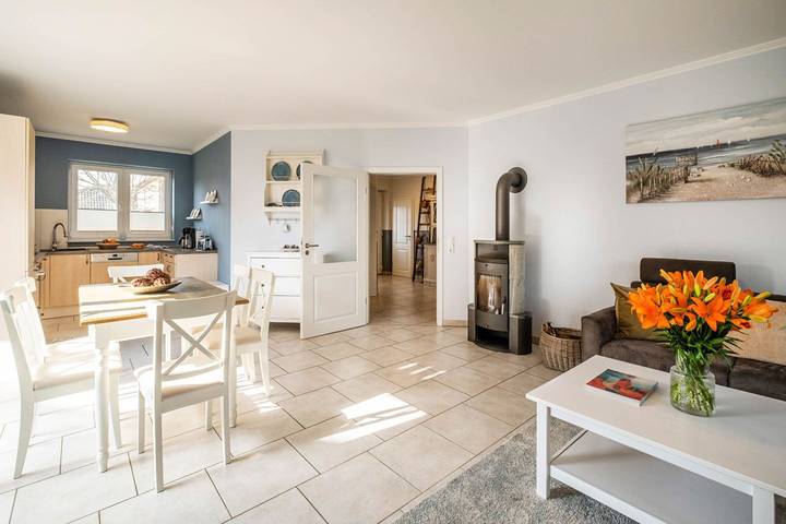 Ganze Wohnung, Ferienwohnung mit Garten für Sie und Ihren Vierbeiner in Büsum, Kreis Dithmarschen