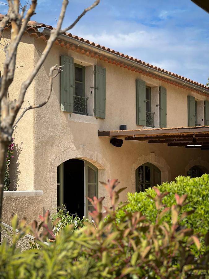 Hôtel pour 2 personnes, avec jardin ainsi que piscine et vue à Eygalières - 4
