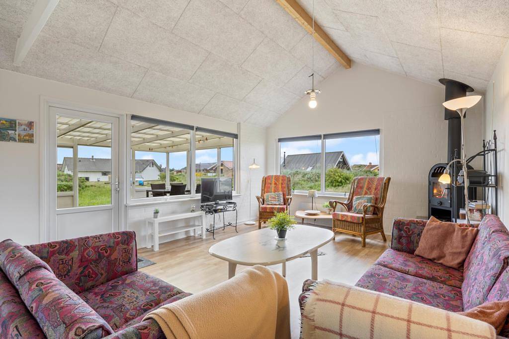 Cosy holiday home with wood-burning stove in Haurvig in Skodbjerge, Haurvig