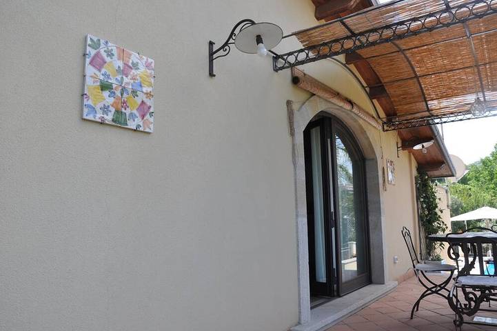 Hangvilla mit Pool in Pace del Mela, Messina Provinz