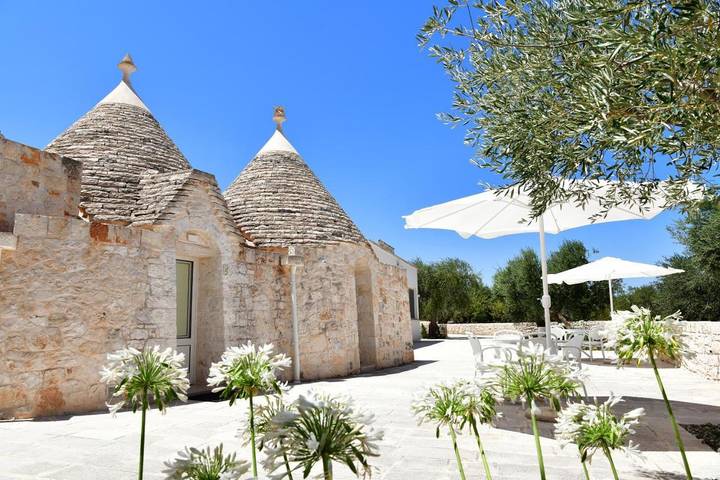 B&b per 2 persone, con piscina e terrazza nonché giardino a Castellana Grotte