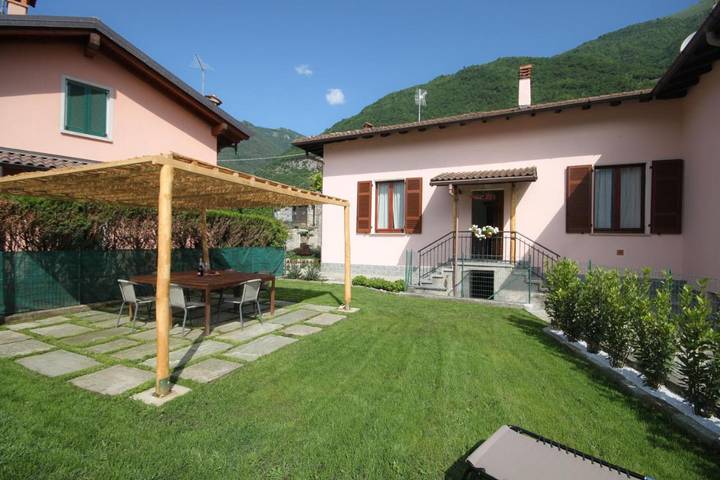 Location de vacances pour 5 personnes, avec jardin à Lenno - 3