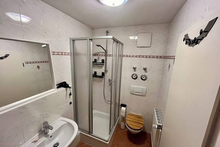 Ferienwohnung für 4 Personen, mit Balkon und Garten in Grünendeich - 3