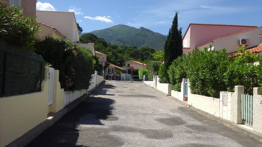 Gîte pour 5 personnes, avec terrasse ainsi que jardin et piscine, animaux acceptés à Sorède - 3