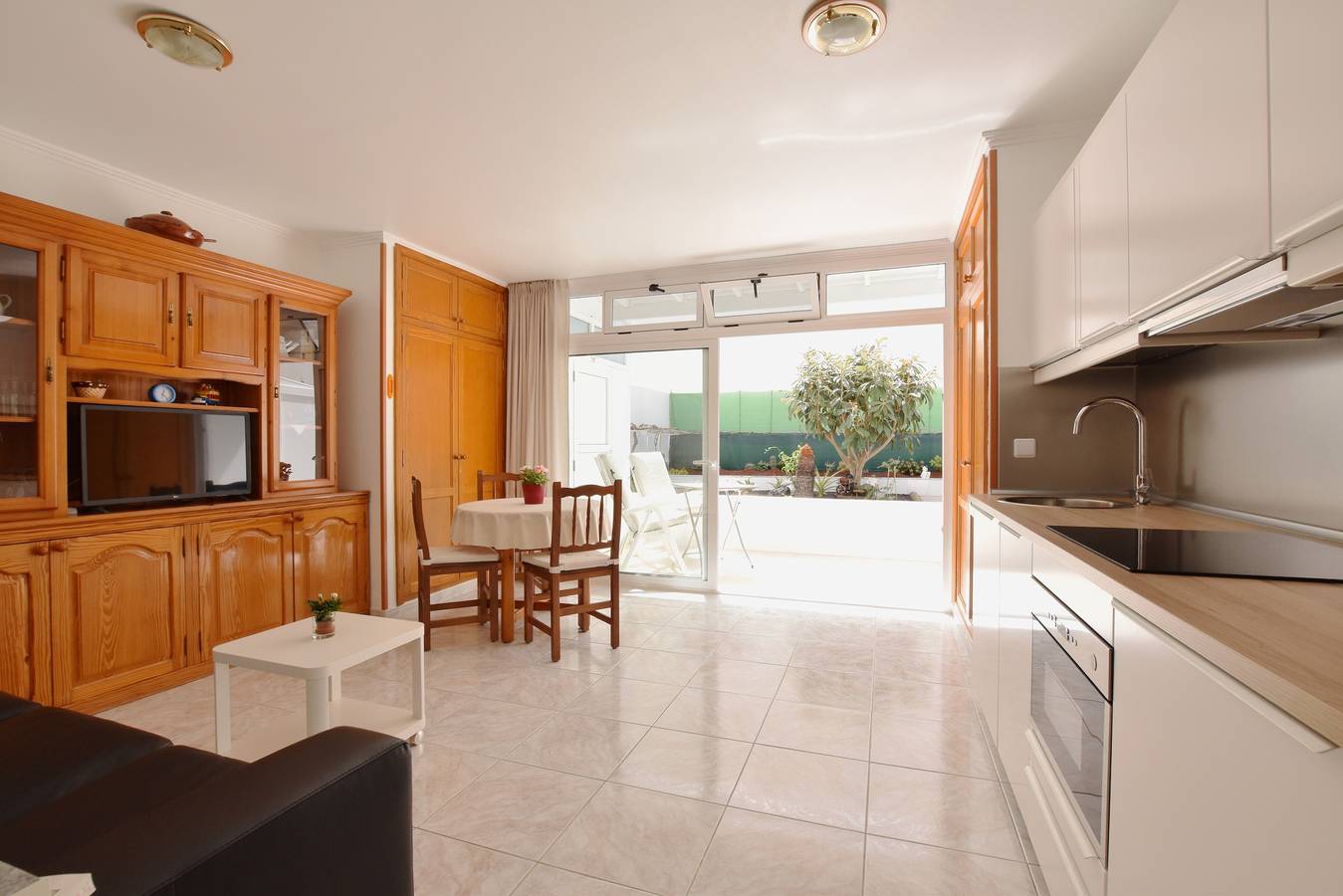 Entire apartment, Colina del Sol Lanzarote Pool with sea view in Puerto del Carmen, Tías