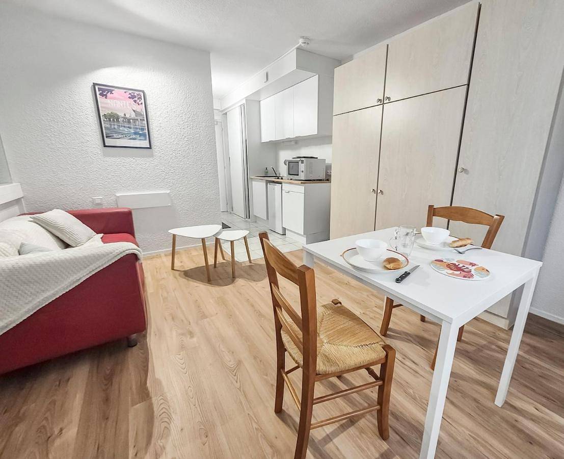 Appartement entier, Studio cosy proche Nantes - parking in Carquefou, Région de Nantes