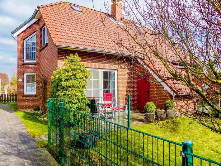 Filter.golf_travel.vacation_home für 4 Personen, mit Terrasse und Garten in Greetsiel