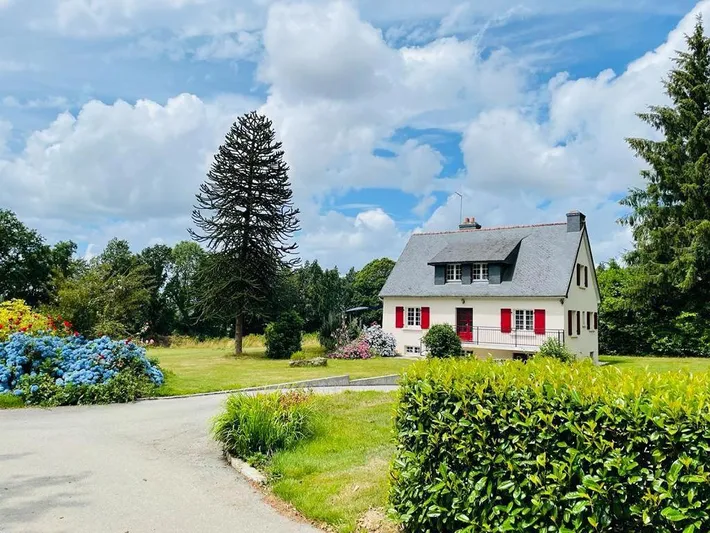 Ferienhaus für 9 Personen, mit Garten und Ausblick, kinderfreundlich - 1