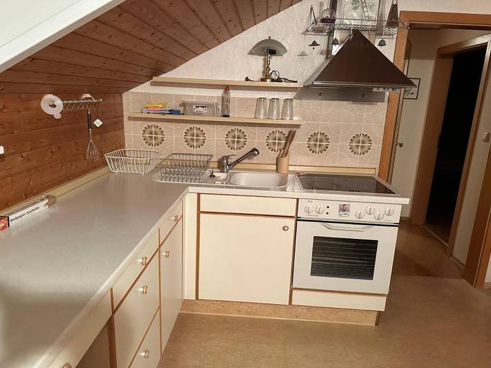 Ferienwohnung für 6 Personen, mit Terrasse und Garten sowie Ausblick in Untermeitingen - 3