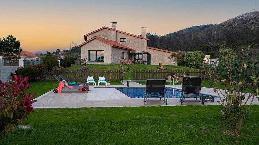 Casa de vacaciones para 12 personas, con piscina y jardín - 1