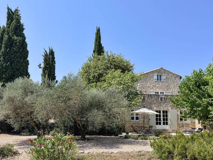Location de vacances pour 6 personnes, avec Terrasse ainsi que Jardin et Vue à Le Garn