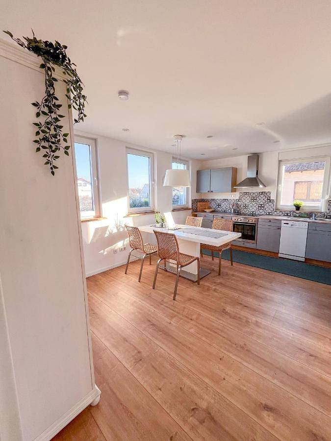 Ferienwohnung für 4 Personen, mit Balkon und Ausblick in Lorsch