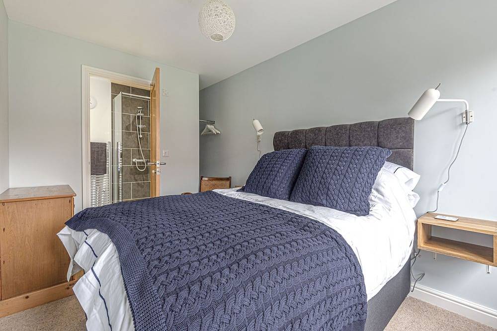 Mandalay - sleeps 8 guests  in 4 bedrooms in Old Hunstanton, Norfolk Coast