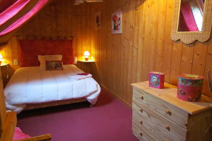 Location de vacances pour 12 personnes, avec piscine et jardin dans Commenailles - 3