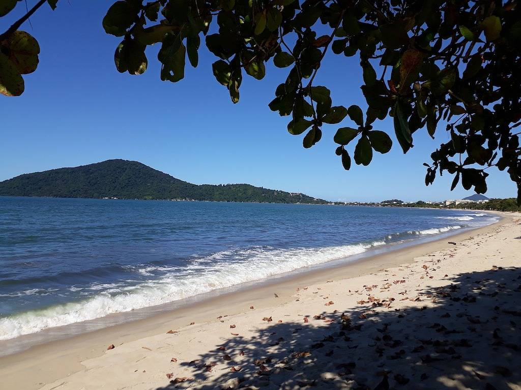 Triplex Cond House, - 4Dorm.- Mts From The Beach - Air Condic in Toninhas Ubatuba, Ubatuba