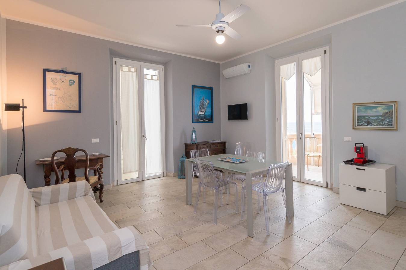 Appartamento intero, Appartamento 'Zaffiro' con vista mare, Wi-Fi e aria condizionata in San Vincenzo, Costa degli Etruschi