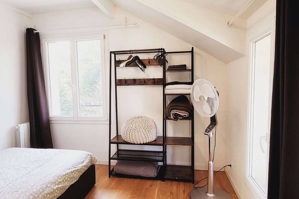 Appartement entier, Découvrez notre studio confortable, niché dans un quartier calme à 20 minutes de Paris. in Le Plessis-Robinson, Hauts-de-Seine