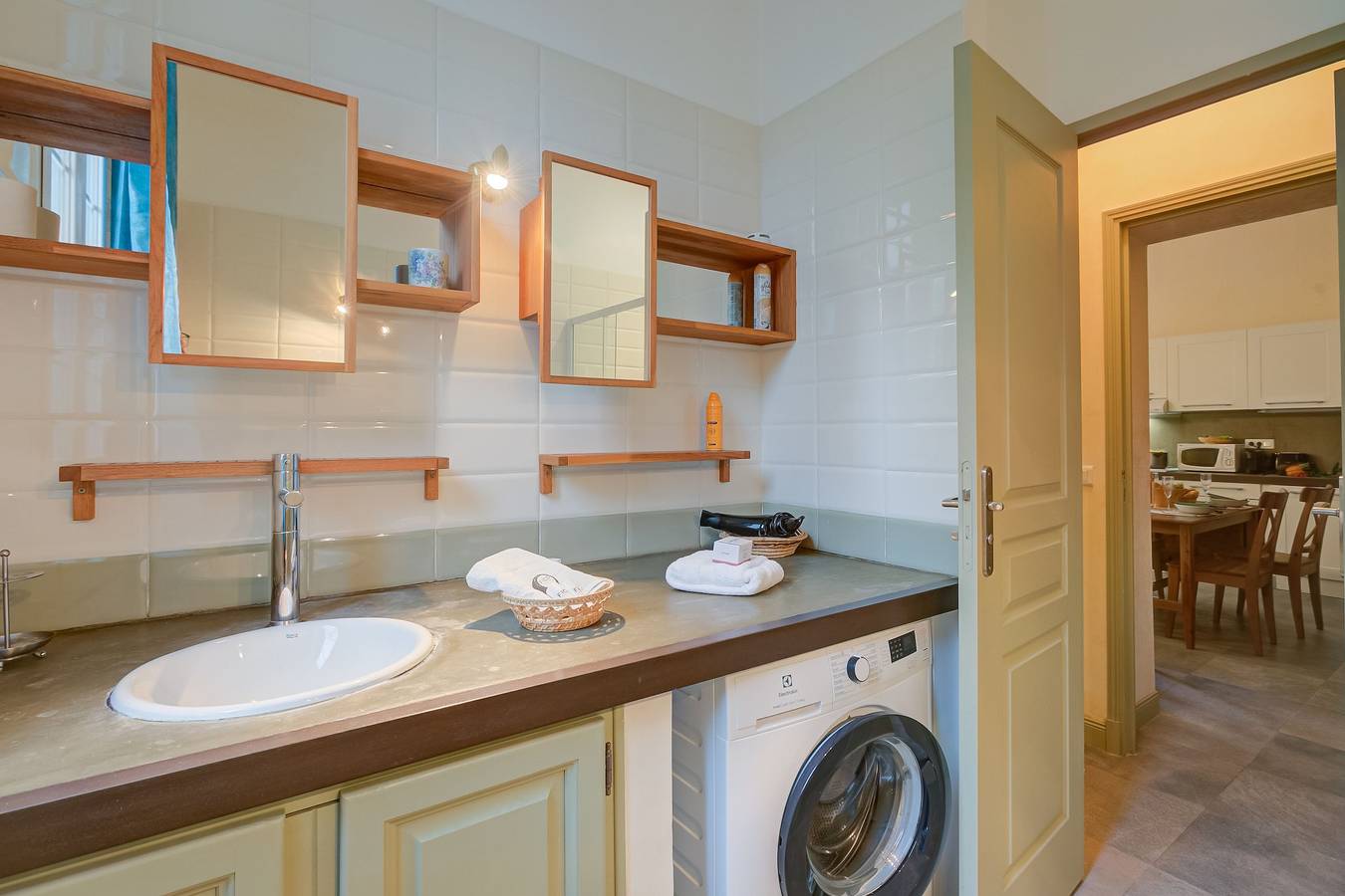 Entire apartment, Villa Azzurra Front Beach in Gassin, Mediterranean Coast (France)