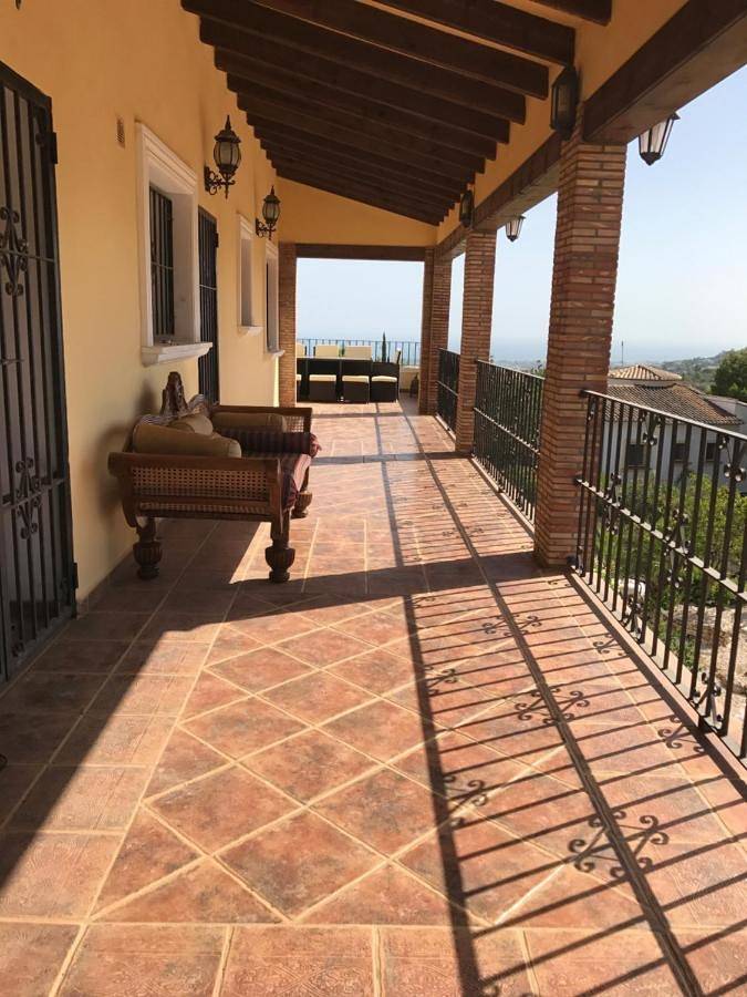 Casa rural para 14 personas, con Terraza y Jardín además de Piscina y Vistas en Ráfol de Almunia - 3