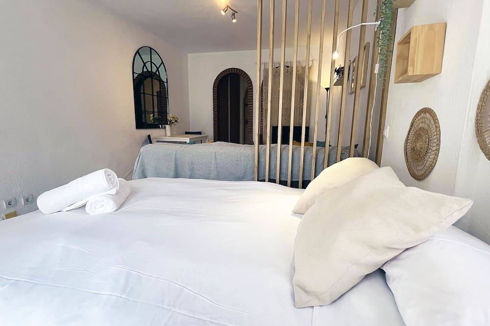 Entire apartment, Mshome Mediterranean Charm in La Cala del Moral, Rincón de la Victoria