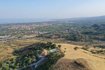 Boerderij voor 3 Personen in Calatabiano, Provincie Catania, Afbeelding 2