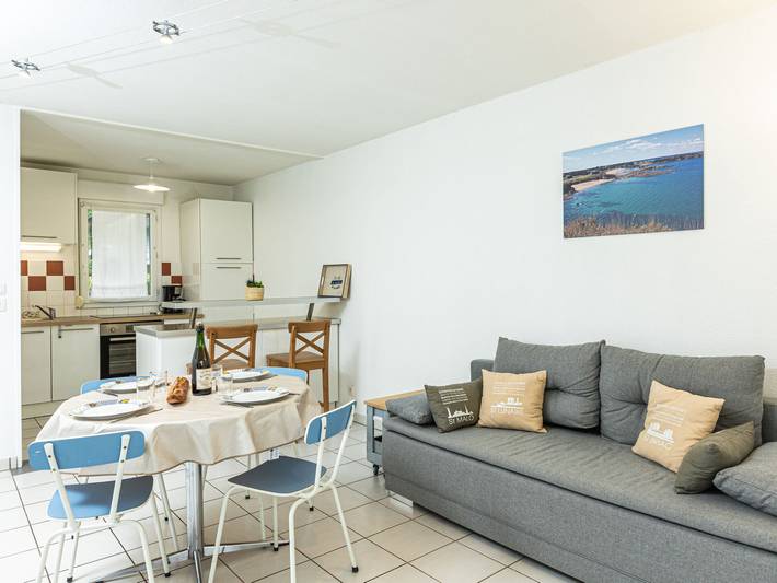 Location de vacances pour 4 personnes, avec Terrasse à Pleurtuit