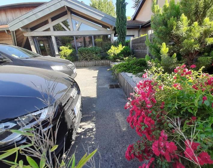 Hôtel pour 4 personnes, avec jardin et terrasse, animaux acceptés à Lagnieu - 3