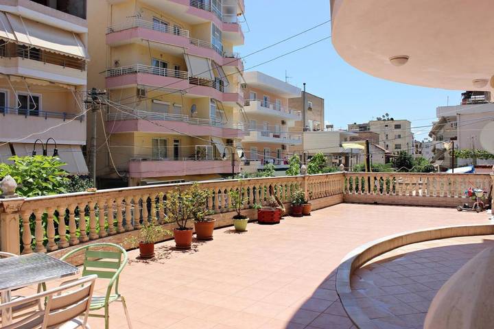 Maison d’hôte pour 3 personnes, avec terrasse et jardin à Saranda - 2