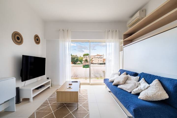 Location de vacances pour 4 personnes, avec Balcon à Cagnes-sur-Mer