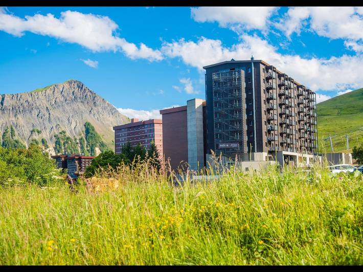 Location de vacances pour 8 personnes, avec sauna et piscine, animaux acceptés dans Le Corbier
