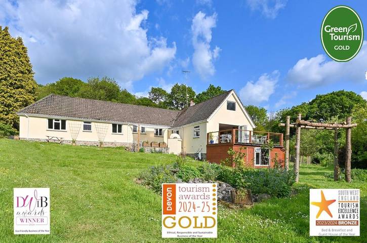 B&b for 4 people, with Terrace and Garden as well as View in Dartmoor