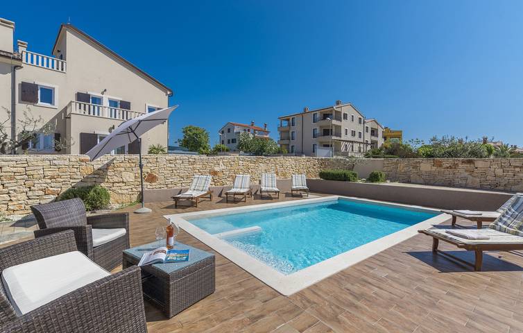 Villa für 12 Personen, mit Sauna und Meerblick sowie Pool in Premantura - 4