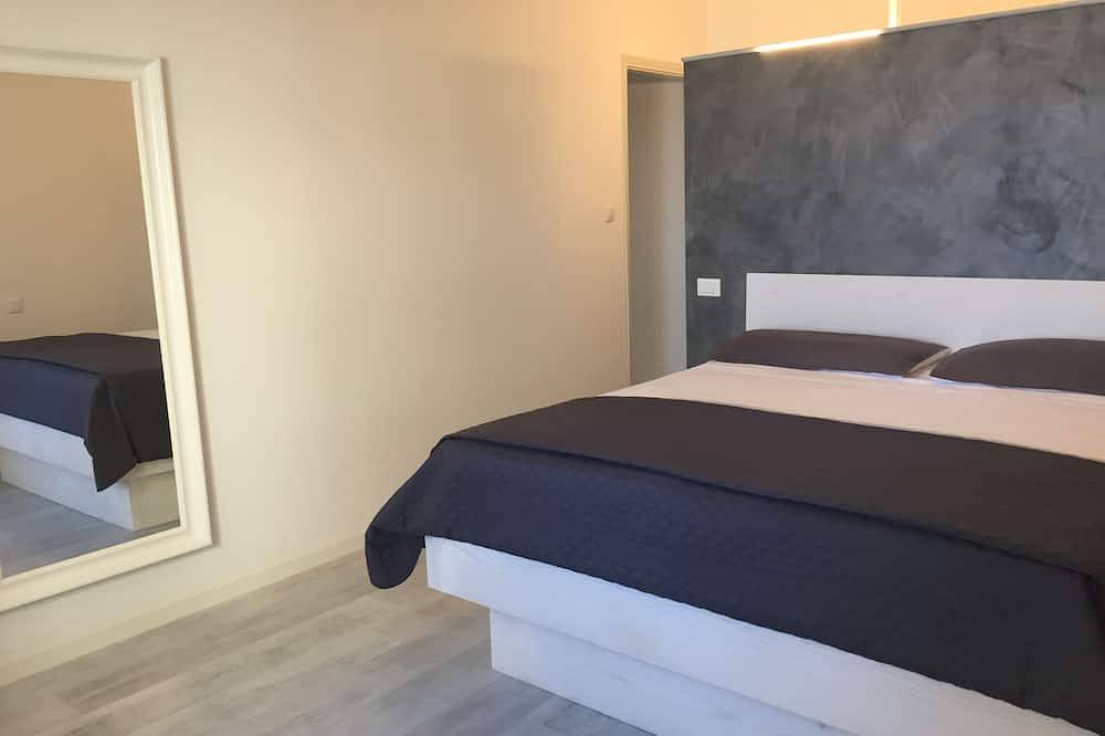 Appartement entier, Grand appartement en bord de mer avec grande terrasse in Lido di Jesolo, Jesolo