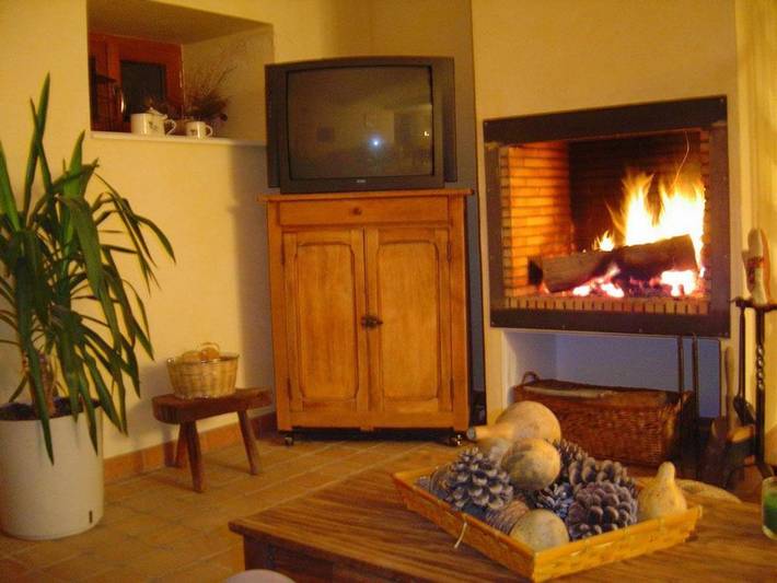 Location de vacances pour 2 personnes, avec terrasse ainsi que piscine et jacuzzi à Saint-Juéry - 4