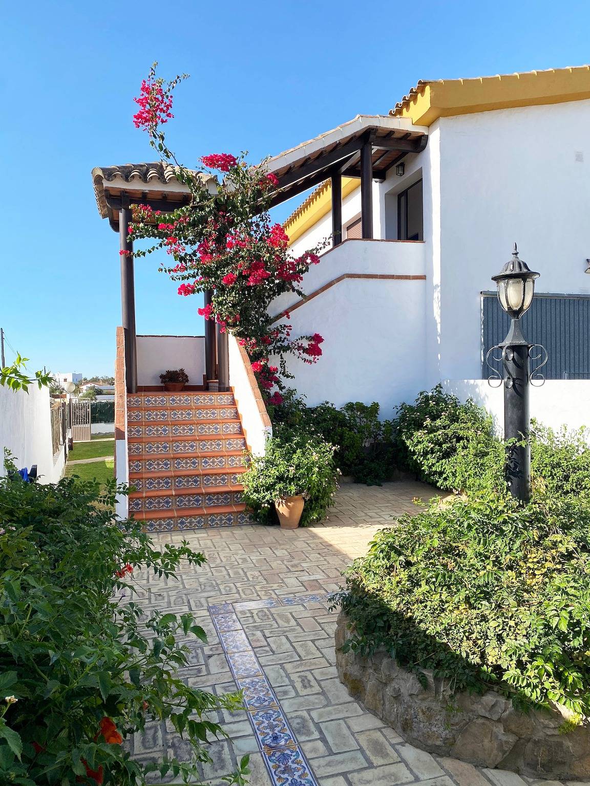 Appartamento intero, Appartamento 'La Viña 1' con piscina, terrazza e giardino in comune in Conil de la Frontera, Costa de la Luz