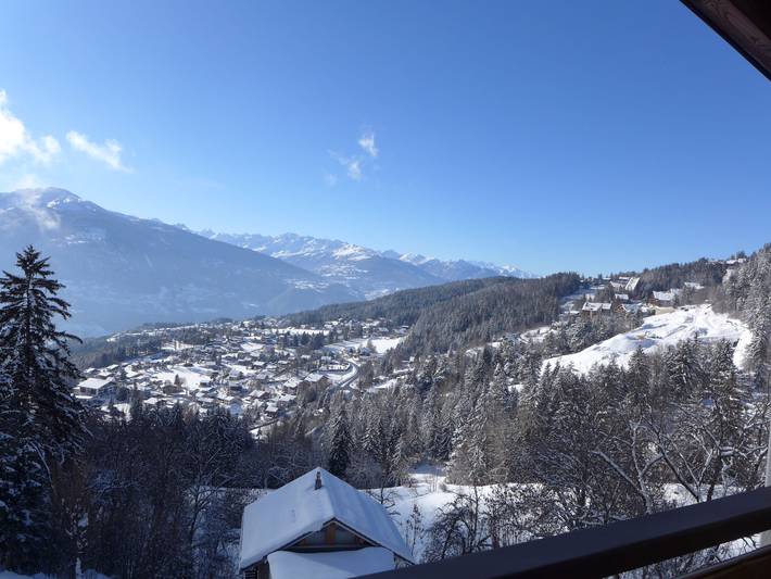 Gîte pour 5 personnes, avec balcon et vue à Randogne