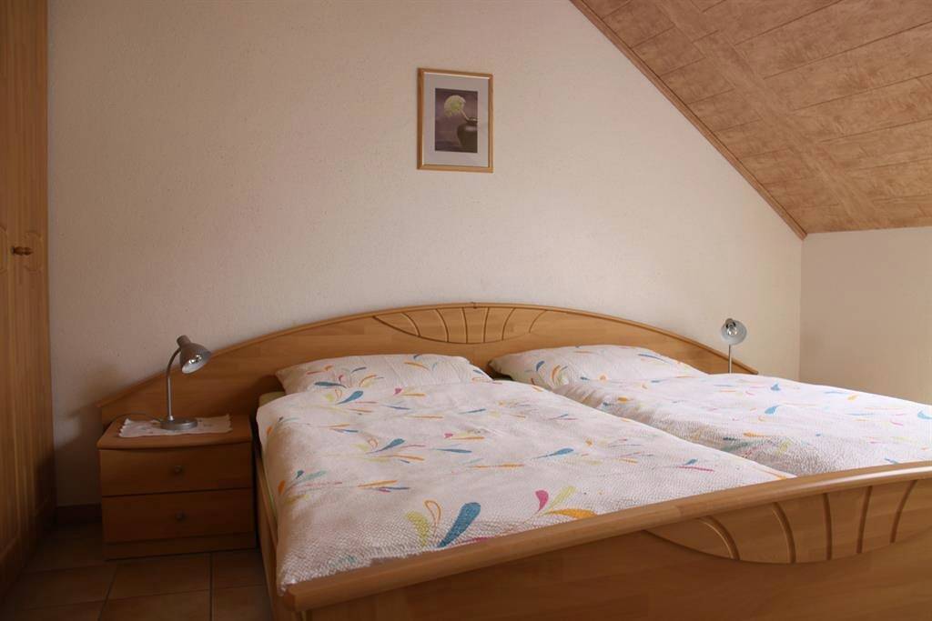 Ganze Ferienwohnung, 5-Bett-Ferienwohnung Dusche/Wc mit Balkon in Habscheid, Eifelkreis Bitburg-Prüm