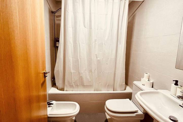 La Puerta de Viana, with txoko, garage and swimming pool! in Viana, Navarra Provinz