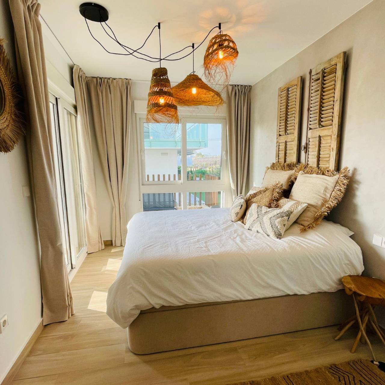 Apartamento entero, Apartamento 'Casa Paloma Blanca' con Vistas a la Montaña, Wi-Fi y Aire Acondicionado in Laguna Green, Orihuela