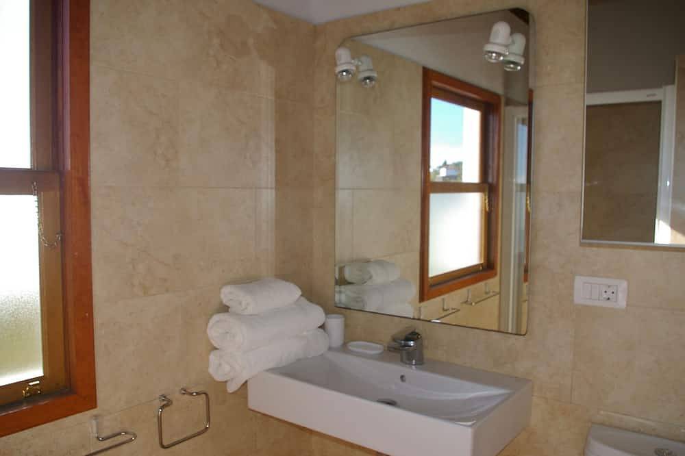 Apartamento entero, Casa Lucia, impresionantes vistas al mar, Wifi, cerca del pueblo in El Pueblo, Puntagorda