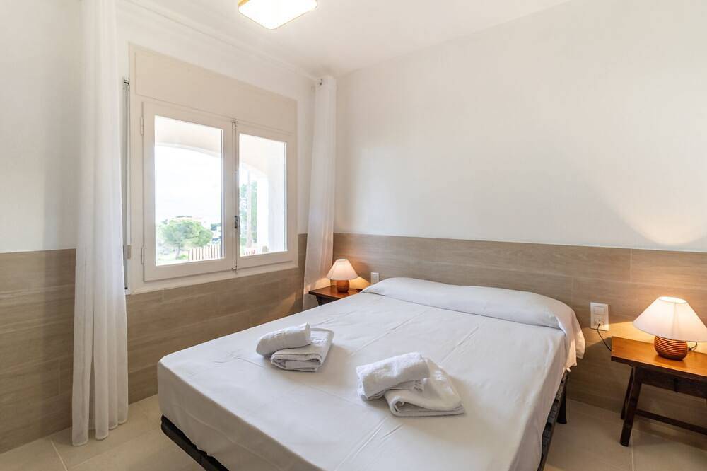 Entire apartment, Port de la Selva 94 - Apartment with large garden in el Port de la Selva, Upper Empordà