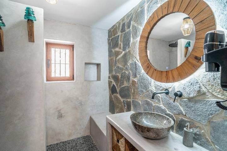 Chalet para 15 personas, con piscina y jardín, Se admiten mascotas en Parque Natural Sierras Subbéticas - 4