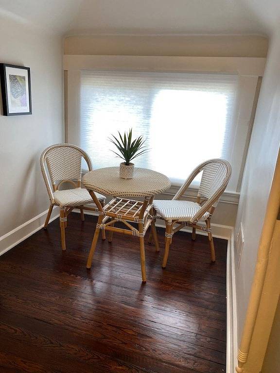 Ganze Wohnung, Private Top Floor in Historic Home in Kenton County